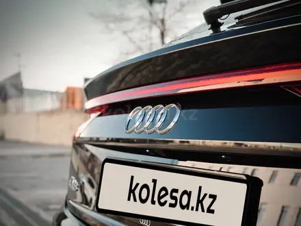 Audi Q8 2022 года за 41 000 000 тг. в Алматы – фото 11