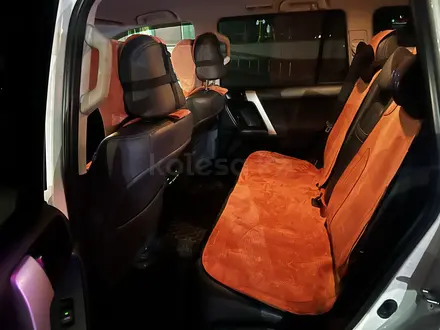 Toyota Land Cruiser Prado 2014 года за 17 800 000 тг. в Актобе – фото 13