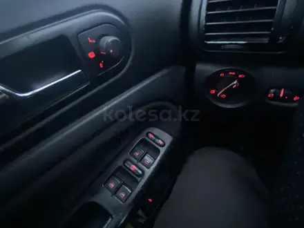 Volkswagen Passat 2002 года за 2 450 000 тг. в Караганда – фото 6