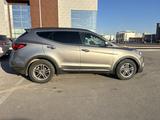 Hyundai Santa Fe 2017 годаүшін8 000 000 тг. в Астана – фото 3
