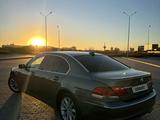 BMW 750 2005 годаfor3 600 000 тг. в Астана – фото 2