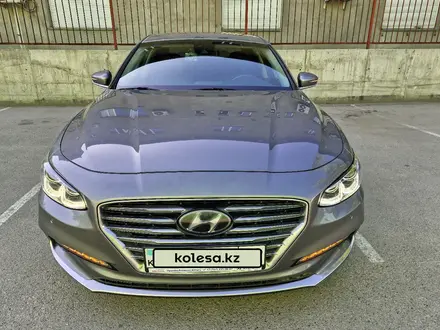 Hyundai Grandeur 2017 года за 11 399 000 тг. в Алматы – фото 2