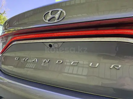 Hyundai Grandeur 2017 года за 11 399 000 тг. в Алматы – фото 25