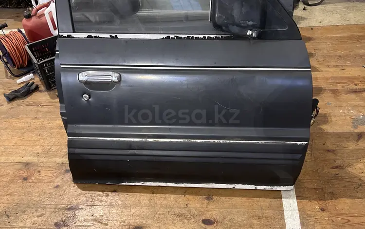 Дверь на Паджеро за 55 000 тг. в Усть-Каменогорск
