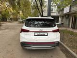 Hyundai Santa Fe 2021 года за 16 990 000 тг. в Алматы – фото 3