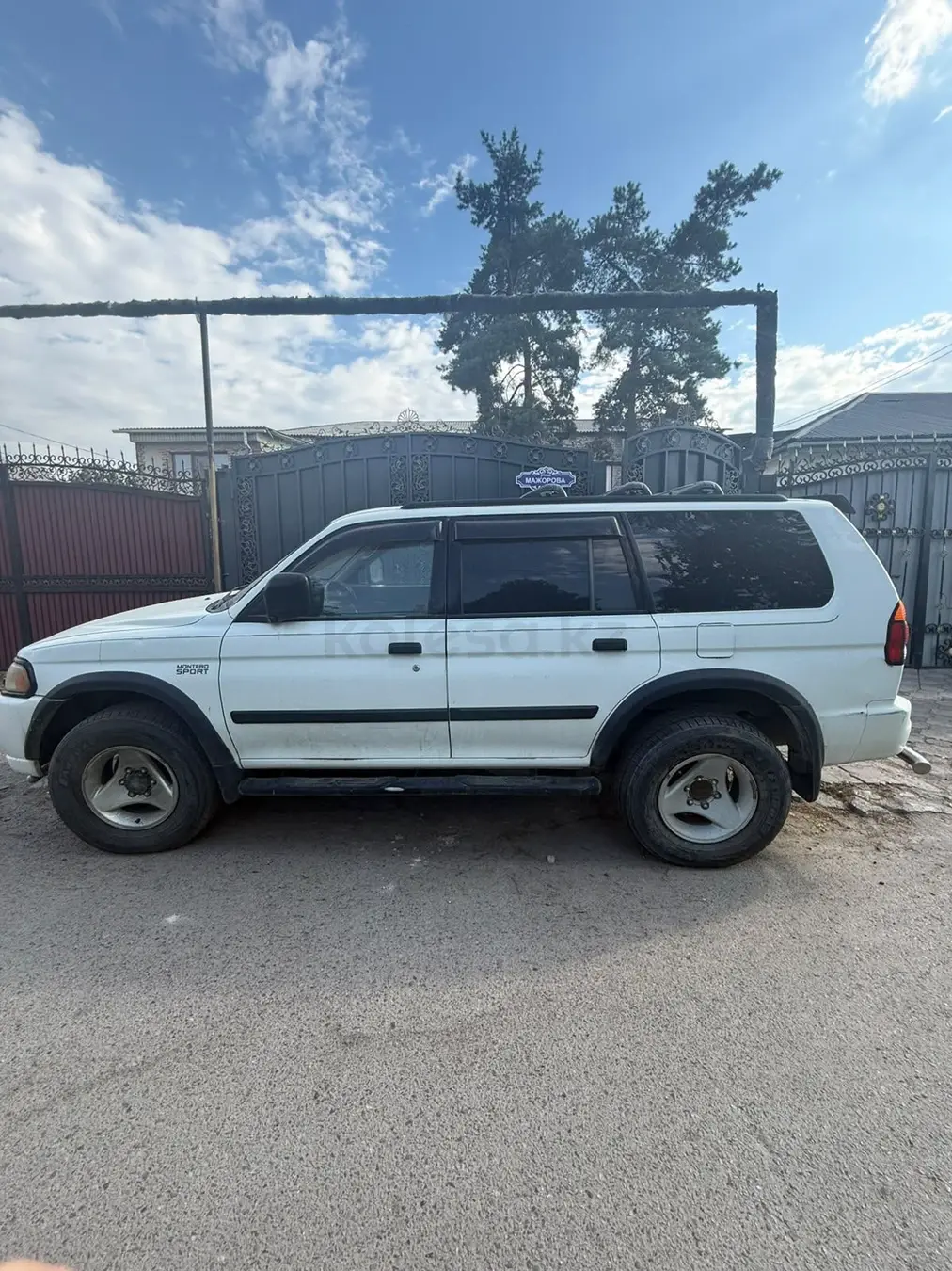 Mitsubishi Montero Sport, 2001