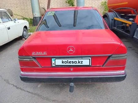 Mercedes-Benz E 230 1991 года за 1 650 000 тг. в Астана – фото 4