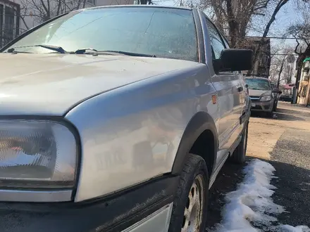 Volkswagen Golf 1996 года за 700 000 тг. в Алматы