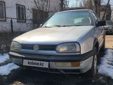 Volkswagen Golf 1996 года за 700 000 тг. в Алматы – фото 2