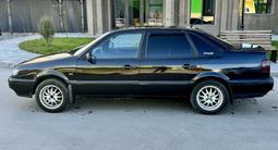 Volkswagen Passat 1995 годаfor1 600 000 тг. в Костанай – фото 3