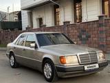 Mercedes-Benz E 200 1991 годаүшін2 200 000 тг. в Алматы – фото 3