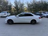 Mercedes-Benz E 200 2015 годаүшін12 500 000 тг. в Актобе – фото 2