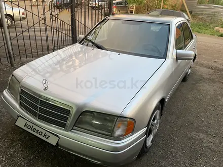 Mercedes-Benz C 180 1995 года за 1 350 000 тг. в Астана – фото 4