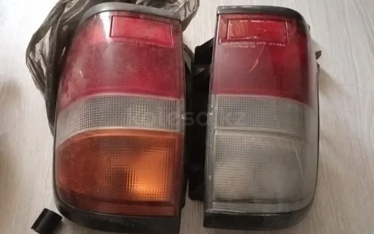 Фари на Террано за 10 000 тг. в Алматы