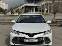 Toyota Camry 2021 года за 16 000 000 тг. в Алматы