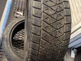 Bridgestone Blizzak DM-V2 265/45R21 104T за 15 000 тг. в Алматы – фото 2