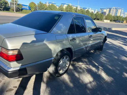 Mercedes-Benz E 200 1990 года за 2 150 000 тг. в Шымкент – фото 8