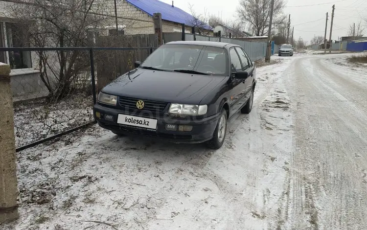 Volkswagen Passat 1994 года за 1 700 000 тг. в Уральск