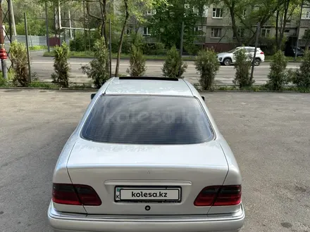 Mercedes-Benz E 320 1998 года за 3 400 000 тг. в Алматы – фото 8