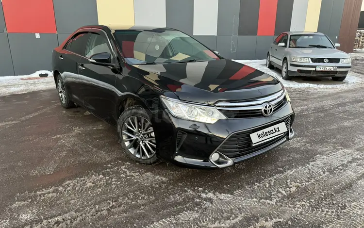 Toyota Camry 2016 годаfor12 500 000 тг. в Астана