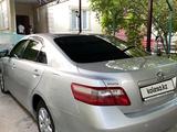 Toyota Camry 2006 года за 6 100 000 тг. в Шымкент – фото 2