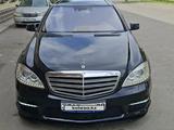 Mercedes-Benz S 500 2008 года за 8 000 000 тг. в Тараз – фото 2