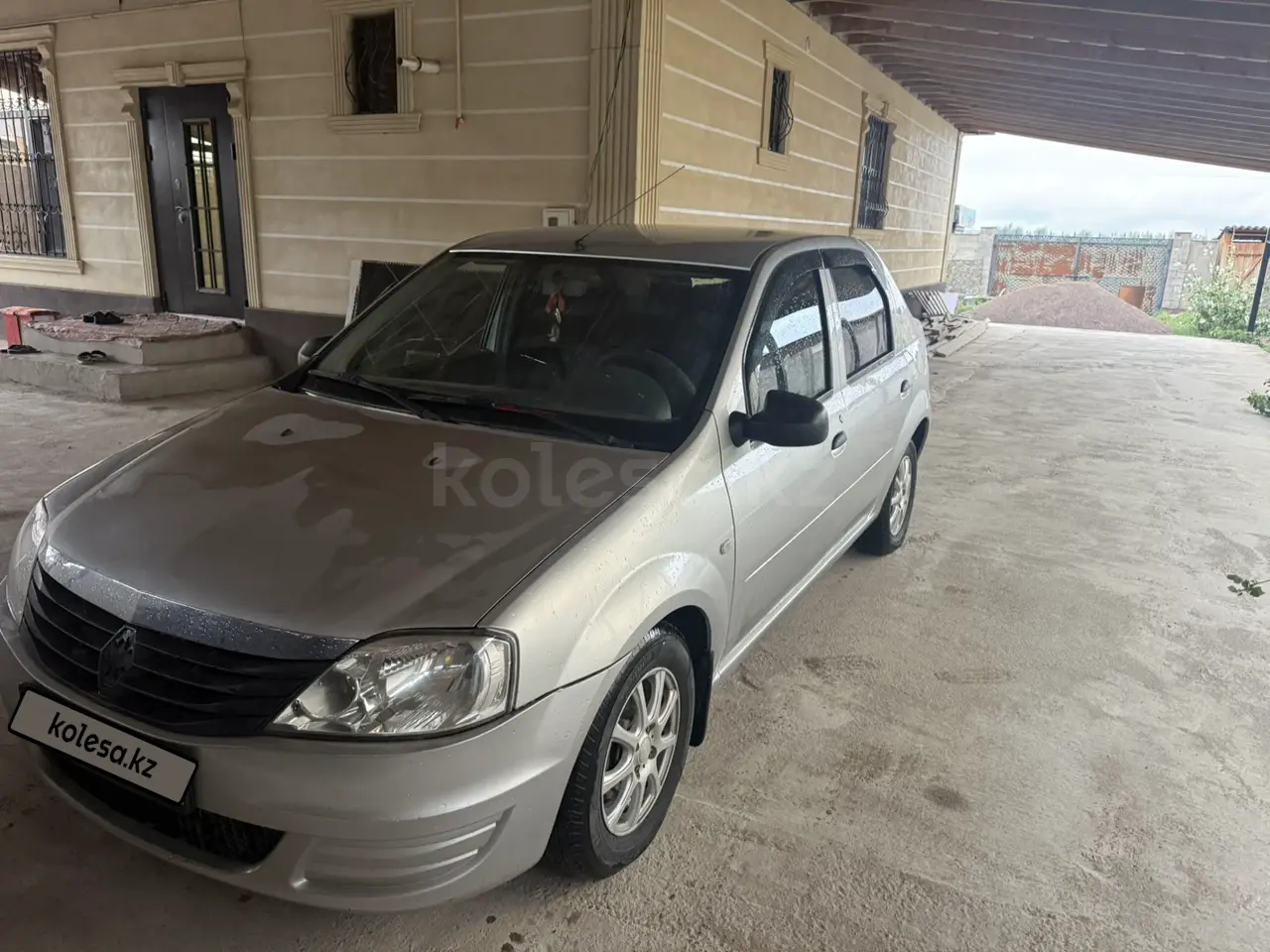 Renault Logan, 2015