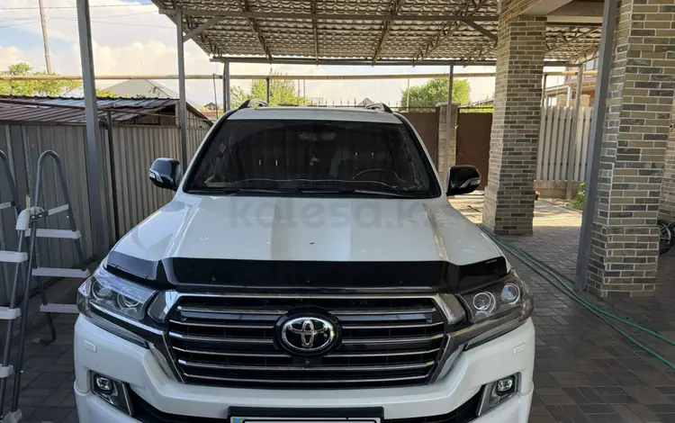 Toyota Land Cruiser 2016 годаүшін33 500 000 тг. в Алматы