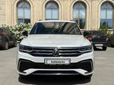 Volkswagen Tiguan 2022 года за 17 500 000 тг. в Астана