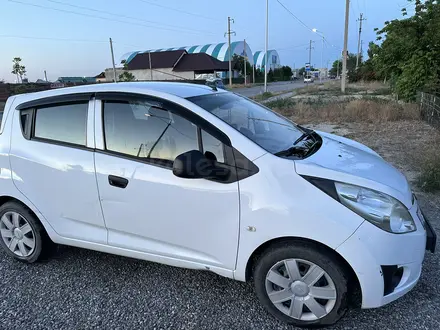 Chevrolet Spark 2013 года за 3 500 000 тг. в Туркестан – фото 3