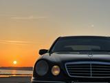 Mercedes-Benz E 280 2000 года за 3 600 000 тг. в Актау – фото 3