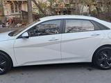 Hyundai Elantra 2023 года за 9 650 000 тг. в Алматы – фото 3