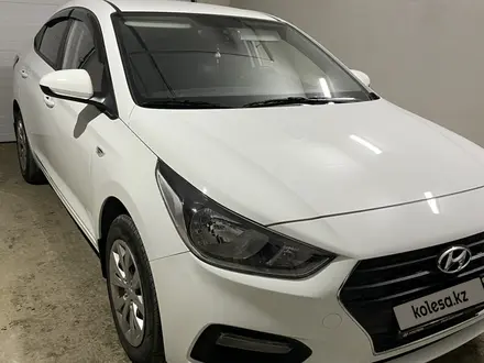 Hyundai Accent 2019 года за 7 342 523 тг. в Атырау – фото 21