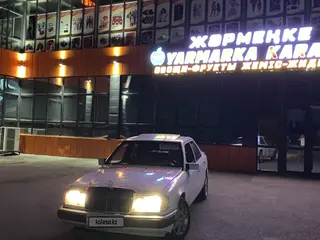 Mercedes-Benz E 230