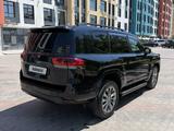 Toyota Land Cruiser 2023 года за 55 000 000 тг. в Актау – фото 4