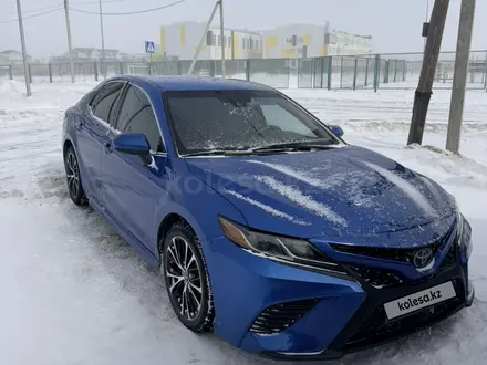 Toyota Camry 2018 года за 8 800 000 тг. в Караганда – фото 5