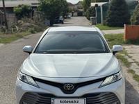 Toyota Camry 2020 года за 14 300 000 тг. в Шымкент