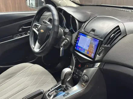 Chevrolet Cruze 2013 года за 4 600 000 тг. в Актобе – фото 7