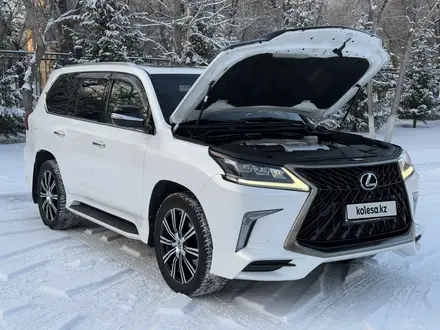 Lexus LX 570 2016 года за 36 700 000 тг. в Караганда – фото 35