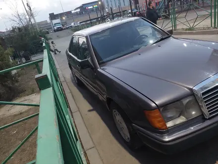 Mercedes-Benz E 200 1991 года за 1 150 000 тг. в Шымкент – фото 15
