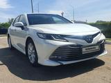 Toyota Camry 2019 года за 13 000 000 тг. в Уральск