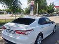 Toyota Camry 2019 года за 13 500 000 тг. в Уральск – фото 14