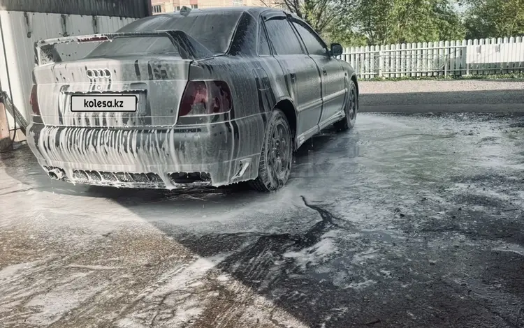Audi A4 1996 года за 1 650 000 тг. в Караганда