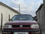 Volkswagen Golf 1996 годаүшін2 700 000 тг. в Шымкент