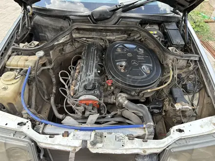 Mercedes-Benz E 300 1991 года за 600 000 тг. в Астана – фото 11
