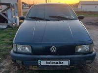 Volkswagen Passat 1990 года за 1 000 000 тг. в Астана