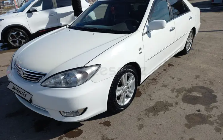 Toyota Camry 2004 года за 4 500 000 тг. в Актобе