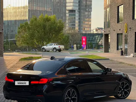 BMW 530 2021 года за 28 500 000 тг. в Алматы – фото 7