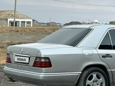 Mercedes-Benz E 280 1995 года за 2 500 000 тг. в Казалинск – фото 6