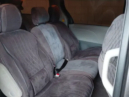 Toyota Sienna 2011 года за 6 000 000 тг. в Атырау – фото 3